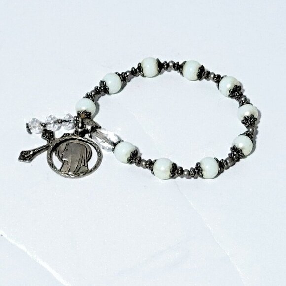 Rosary Bracelet Stretch White Beads Silver Tone Mary Medal - Picture 2 of 2
